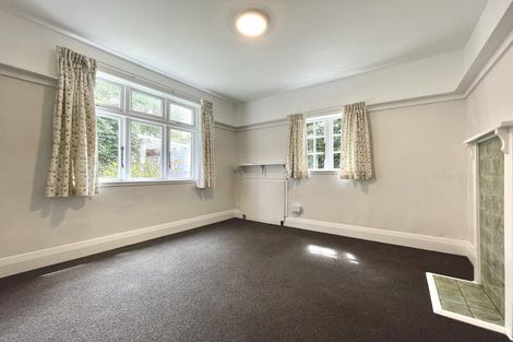 Photo of property in 45a-b Rawhiti Terrace, Kelburn, Wellington, 6012