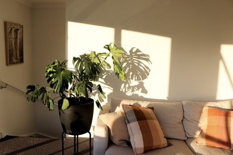 Photo of property in 2 Ara Paripari, Tawa, Wellington, 5028