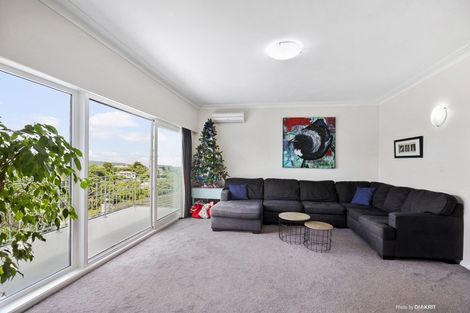 Photo of property in 17 Espin Crescent, Karori, Wellington, 6012