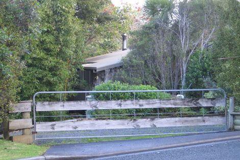 Photo of property in 18 Grand View Road, Leigh, 0985