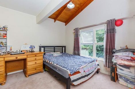 Photo of property in 2 Graham Collins Drive, Windsor Park, Auckland, 0632