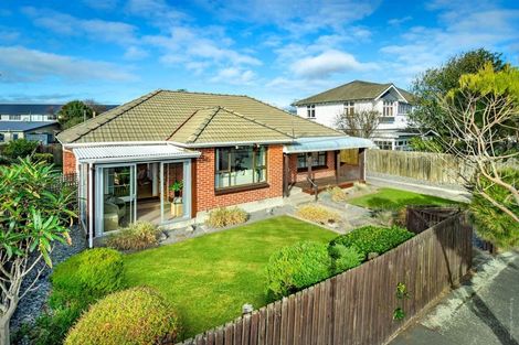 Photo of property in 137 Lonsdale Street, New Brighton, Christchurch, 8083