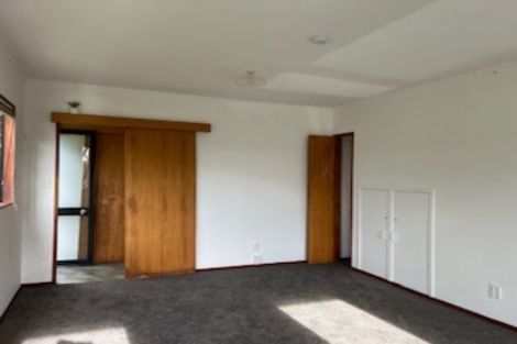 Photo of property in 1/29 Oaktree Avenue, Browns Bay, Auckland, 0630