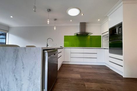 Photo of property in 1/17 Milford Road, Milford, Auckland, 0620