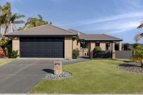 Photo of property in 63 Carrington Drive, Papamoa Beach, Papamoa, 3118