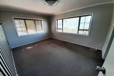 Photo of property in 2a Korotaha Terrace, Rothesay Bay, Auckland, 0630