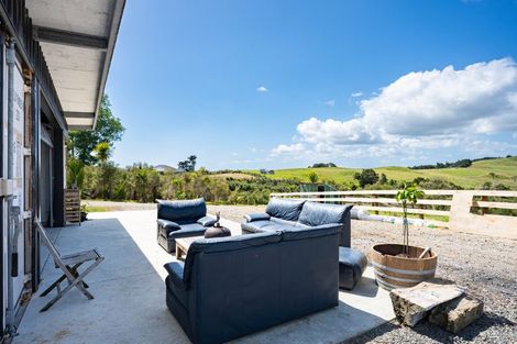 Photo of property in 149 Whaka Street, Maungaturoto, 0583