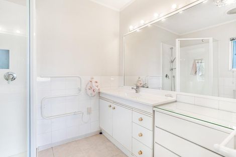 Photo of property in 251b Royal Road, Massey, Auckland, 0614