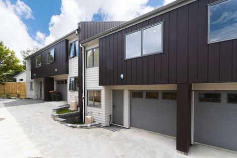 Photo of property in 6d Buisson Glade, West Harbour, Auckland, 0618