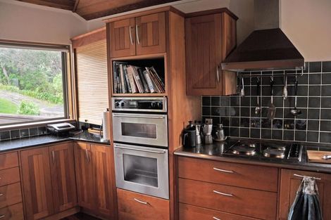 Photo of property in 58 Grand View Road, Leigh, 0985