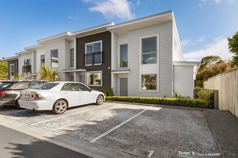 Photo of property in 1/32 Dr Taylor Terrace, Johnsonville, Wellington, 6037