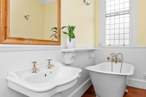 Photo of property in 5 Nigel Street, Havelock North, 4130