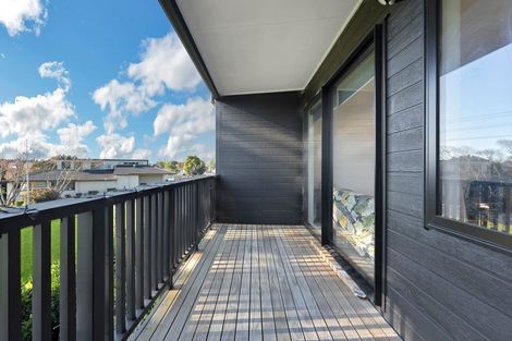 Photo of property in 10/90 Swaffield Road, Papatoetoe, Auckland, 2025