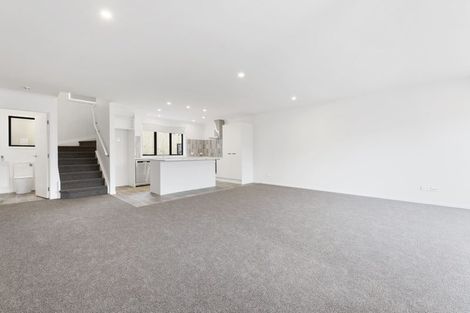 Photo of property in 30c Russell Road, Manurewa, Auckland, 2102