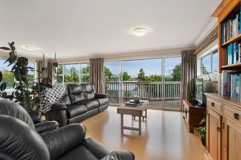 Photo of property in 65 Prestons Road, Redwood, Christchurch, 8051