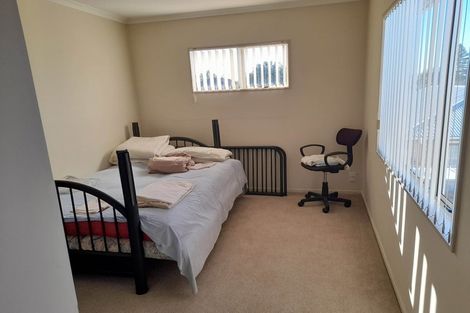 Photo of property in 2/168 Rangitoto Road, Papatoetoe, Auckland, 2025