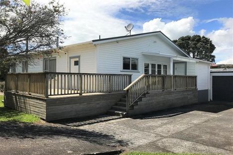 Photo of property in 28 Morley Street, New Plymouth, 4310