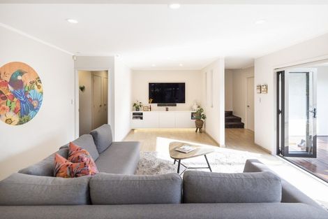 Photo of property in 2/12 Waller Avenue, Bucklands Beach, Auckland, 2012