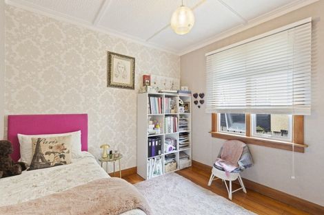 Photo of property in 25 Mclean Street, Strandon, New Plymouth, 4312