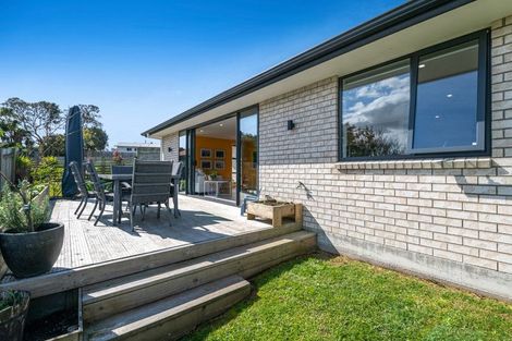 Photo of property in 9 St Julia Court, Helensville, 0800