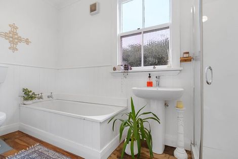 Photo of property in 4 Solway Street, Solway, Masterton, 5810