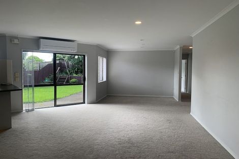 Photo of property in 6 Fleetwood Drive, Henderson, Auckland, 0612