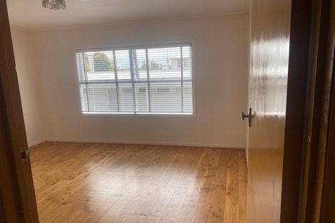 Photo of property in 9 Esplanade Road, Mount Eden, Auckland, 1024