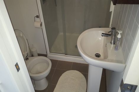 Photo of property in Q-central 44-58 Apartments, 5b/46 Liverpool Street, Auckland Central, Auckland, 1010