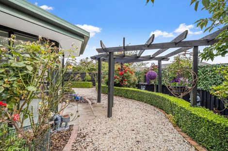 Photo of property in 6 Enverton Drive, Rangiora, 7400