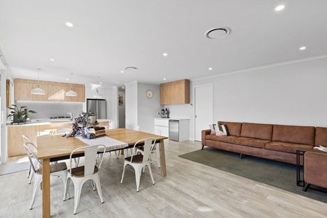 Photo of property in 26 Mike Smith Drive, Cambridge, 3434