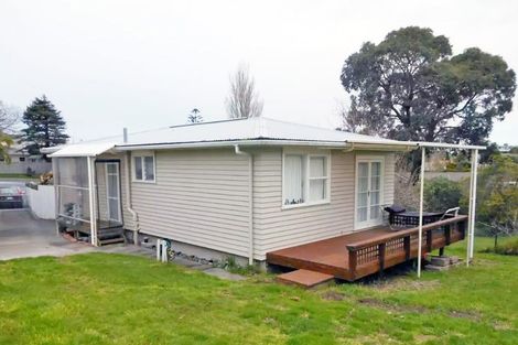 Photo of property in 2/7 Oteha Valley Road, Northcross, Auckland, 0632