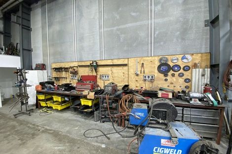 Photo of property in 11 Woodward Street West, Featherston, 5710