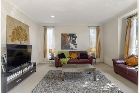 Photo of property in 12 Seresin Crescent, Flat Bush, Auckland, 2016