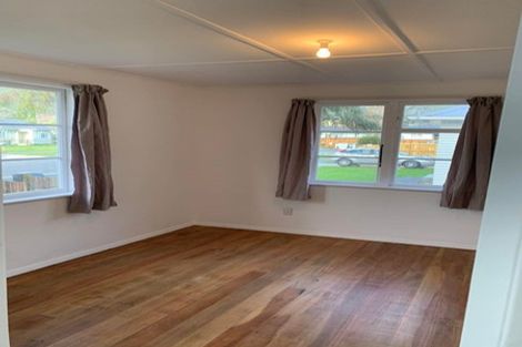Photo of property in 382 George Street, Stokes Valley, Lower Hutt, 5019