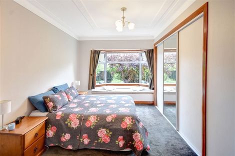 Photo of property in 18 Glenross Street, Glenross, Dunedin, 9011