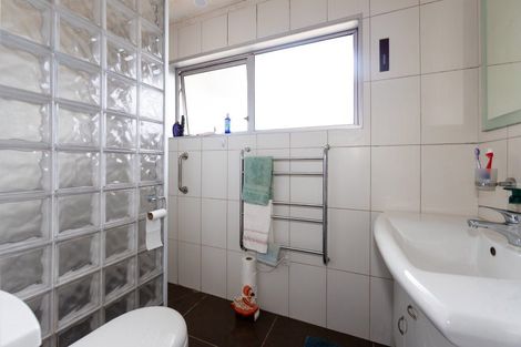 Photo of property in 50 Wynyard Crescent, Tamatea, Napier, 4112