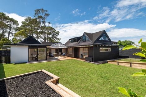 Photo of property in 86 Becroft Drive, Forrest Hill, Auckland, 0620