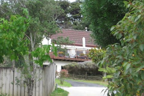 Photo of property in 35 Glencourt Place, Glenfield, Auckland, 0629