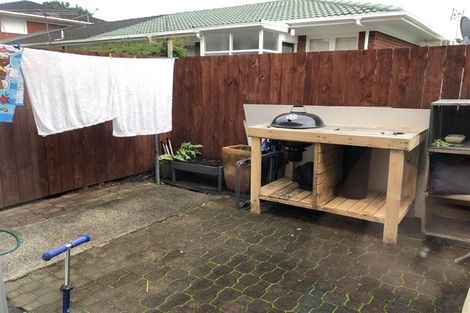 Photo of property in 3/5 Glen Road, Browns Bay, Auckland, 0630