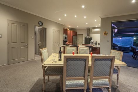 Photo of property in 22 Key West Drive, One Tree Point, 0118