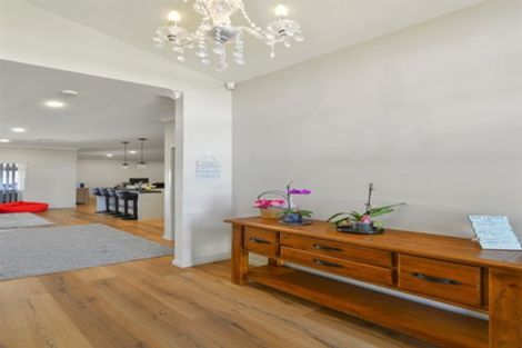 Photo of property in 356 Upper Queen Street, Pukekohe, 2120