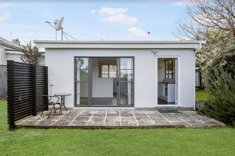Photo of property in 28 Leslie Avenue, Sandringham, Auckland, 1025