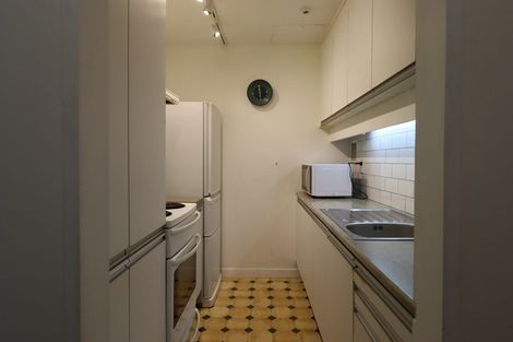Photo of property in Hobson Court Flats, 87/70 Hobson Street, Thorndon, Wellington, 6011