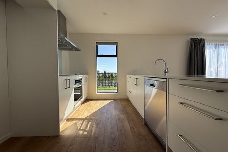 Photo of property in 2 Paradise Way, Halswell, 8025