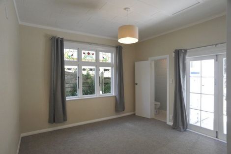 Photo of property in 82 Mitchell Street, Brooklyn, Wellington, 6021