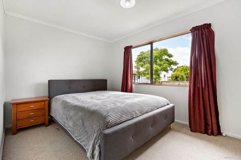 Photo of property in 50 Lakeside Drive, Orewa, 0931