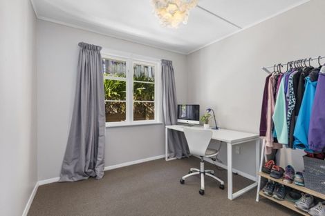 Photo of property in 37 Logie Street, Stokes Valley, Lower Hutt, 5019