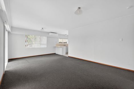 Photo of property in 41 Edgewater Parade, Waiuku, 2123