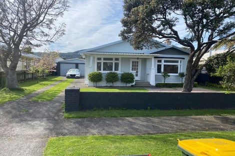 Photo of property in 4 Fuller Grove, Woburn, Lower Hutt, 5010