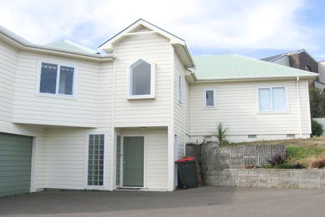 Photo of property in 1 Signallers Grove, Strathmore Park, Wellington, 6022